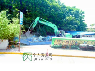 西区现场拆除违法建筑